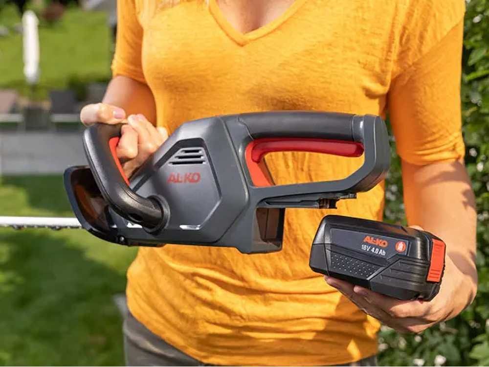 al-ko-comfort-ar-1835-arateur-batterie-18v-2-5ah-gamme-al-ko-18-v-bosch-home-and-garden-compatible--51304_4_1720004381_IMG_66852f1daa010