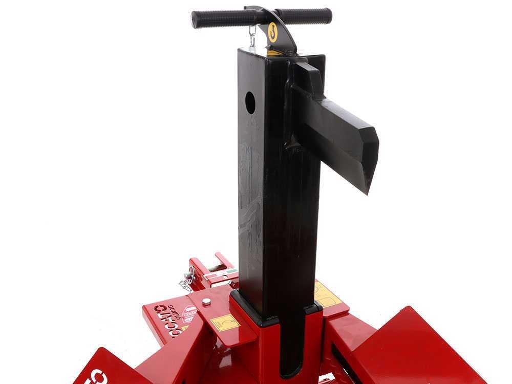 ceccato-bull-sple12-fdp-fendeuse-lectrique-verticale-230v-coin-leviers-manuels-et-plateau-de-travail--22364_7_1583316758_22352_7_1583253399_IMG_8008