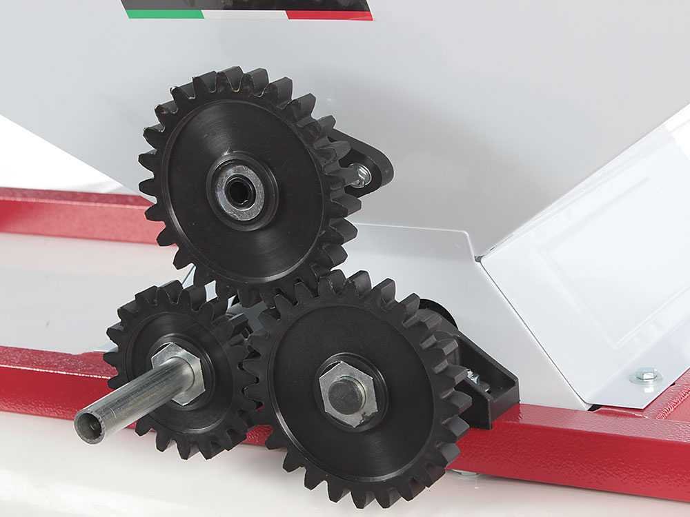 grifo-pg-18-fouloir-grand-format-manuel-en-acier-maill-fouloir-manuel-brancard-grande-vasque-en-acier-maill--13664_1_1530882564_IMG_0339