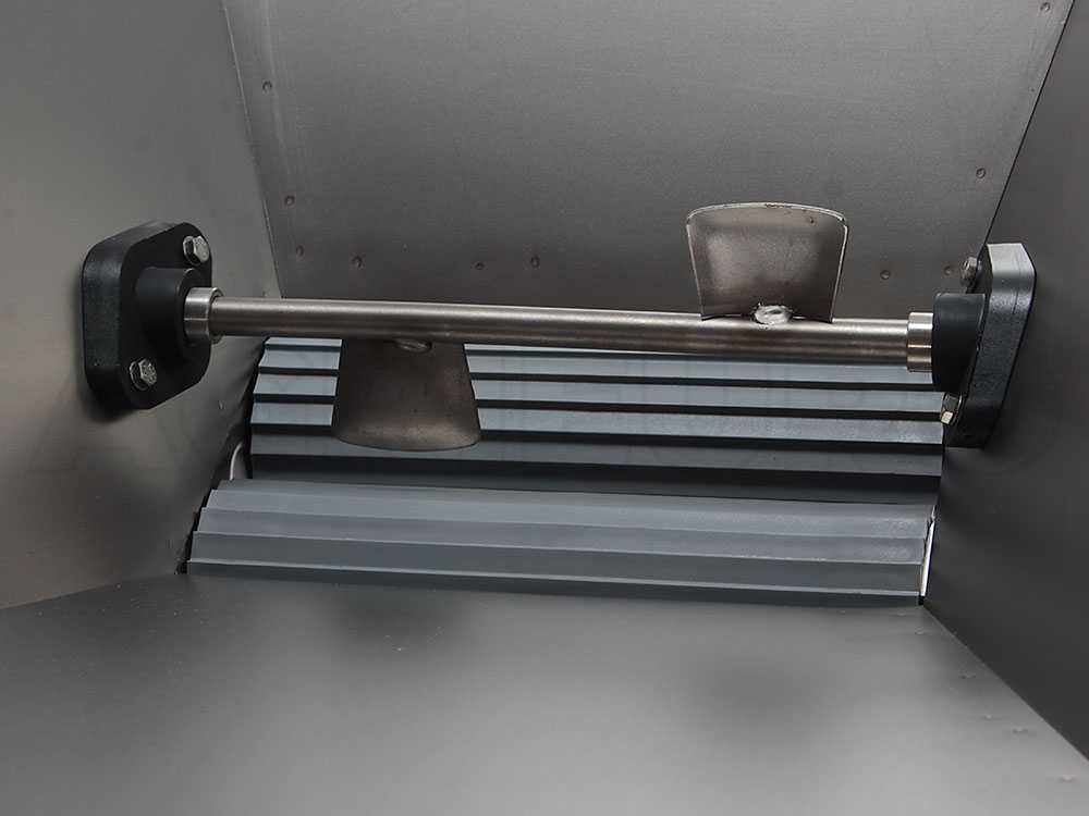 grifo-pgi-18-fouloir-grand-format-manuel-en-inox-fouloir-manuel-brancard-grande-vasque-en-acier-inox--13663_1_1530883345_IMG_0372