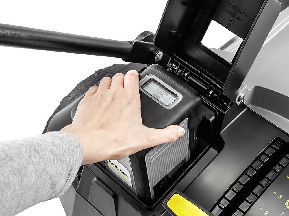 karcher-km-70-30-c-bp-2sb-balayeuse-batterie-avec-bac-de-ramassage-36-v-6-ah-batterie-aux-ions-de-lithium-chargeur-de-batterie--66691_35_1758550605_IMG_68d15a4d154c2