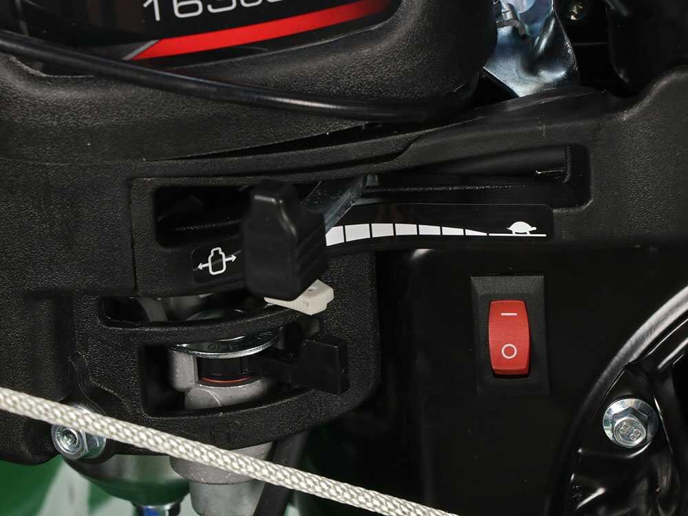 marina-systems-picky-b-balayeuse-thermique-moteur-b-s-xr750-moteur-xr750-briggs-stratton--62434_8_1749557379_IMG_6848208340f99