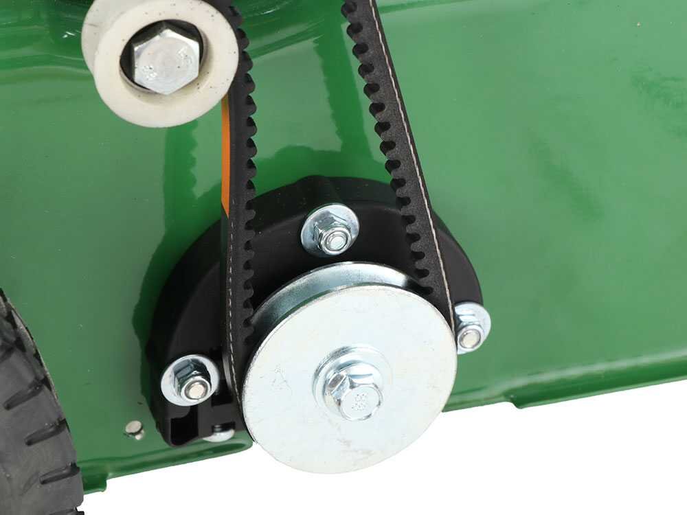 marina-systems-picky-b-balayeuse-thermique-moteur-b-s-xr750-sac-de-rcolte-et-brosse--62434_4_1749550048_IMG_684803e06271a