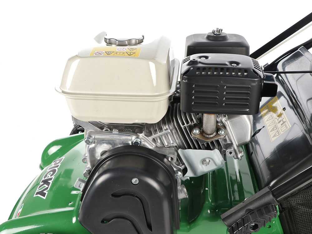 marina-systems-picky-h-balayeuse-moteur-thermique-moteur-honda-gp-160-moteur-honda-gp-160--61641_8_1747832273_IMG_682dcdd186c1e