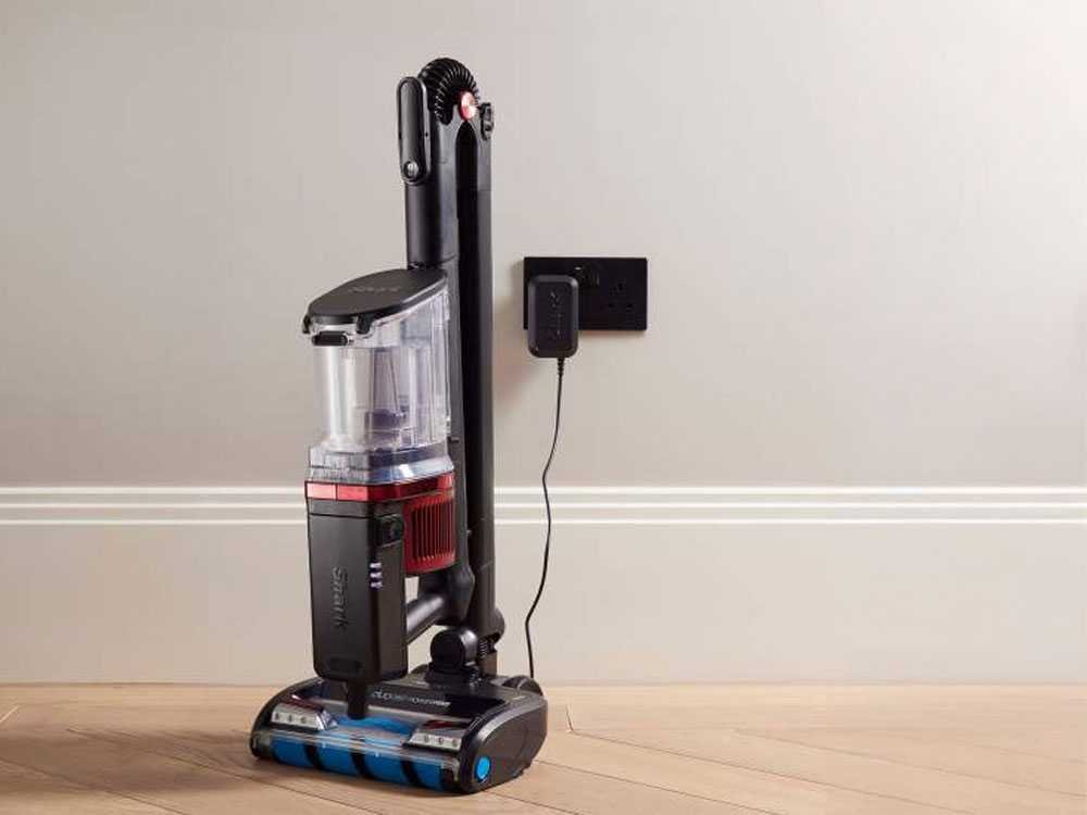 shark-powerfins-iz300eut-aspirateur-balais-lectrique-batterie-de-21-6v-1-9ah-avec-pet-kit-caractristiques--55594_2_1732542018_IMG_67447e42eb7e6