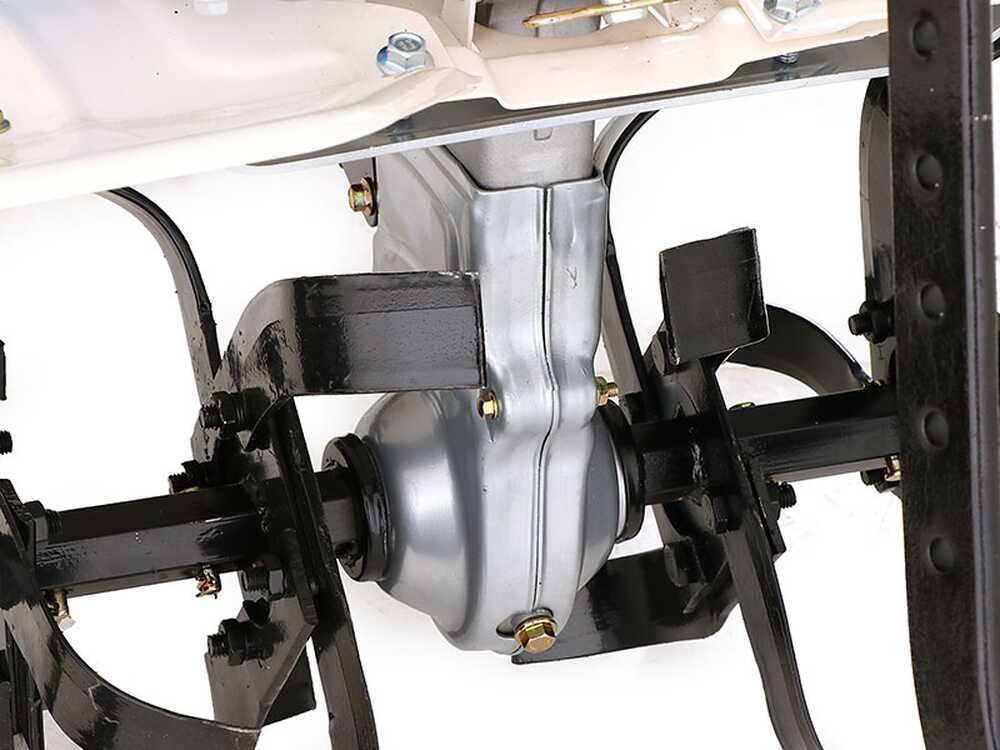 agt-6500-motobineuse-essence-5-5-cv-honda-gp160-de-163-cm3-vitesses-avant-2-1-arrire-euro-5-transmission-et-bote-vitesse-2-1--23927_3_1591620236_IMG_5ede328c8793e
