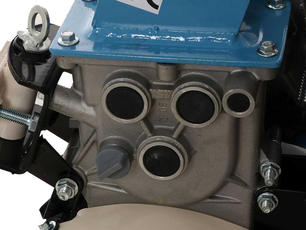 agt-6500-motobineuse-essence-5-5-cv-honda-gp160-de-163-cm3-vitesses-avant-2-1-arrire-euro-5-transmission-et-bote-vitesse-2-1--23927_3_1592050646_IMG_5ee4c3d618849