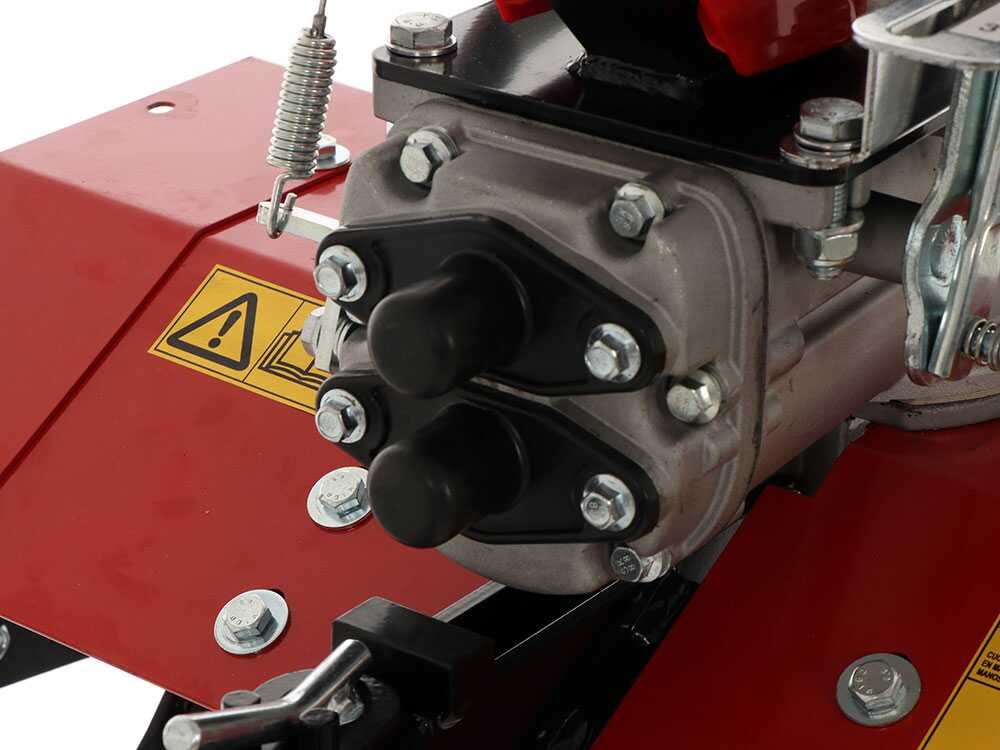 benassi-bl106h-motobineuse-essence-6-5-cv-moteur-honda-gx200-deux-prises-de-force--34169_8_1650537341_IMG_6261337d46a1b