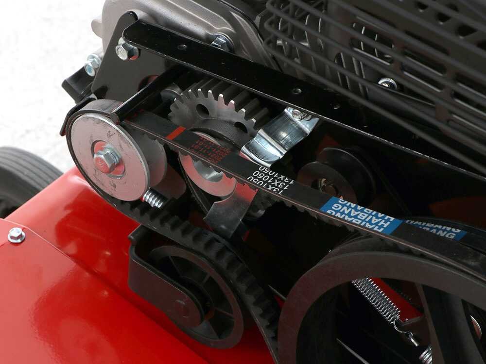 benassi-bl365-c-motobineuse-essence-7-cv-moteur-hwasdan-h170f-transmission-chane-bain-d-huile-et-latrale-courroie-et-vitesses-1-1--40399_5_1678279101_IMG_640881bdb2af1