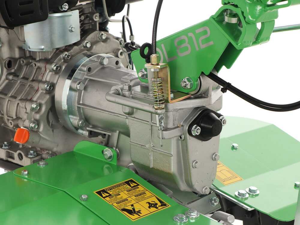 lampacrescia-mgm-dl812-motobineuse-essence-6-5-cv-honda-gp200-transmission-suprieure-et-bote-vitesses--40698_9_1679063247_IMG_641478cfaec7c