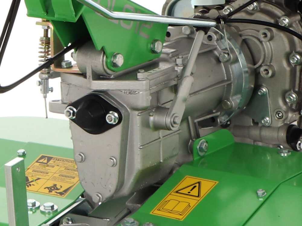 lampacrescia-mgm-dl812-motobineuse-essence-6-5-cv-honda-gp200-transmission-suprieure-et-bote-vitesses--40698_9_1679063247_IMG_641478cfc9574