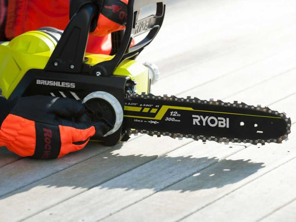 ryobi-rcs18x30-50f-trononneuse-batterie-18-v-5-ah-guide-30-cm-trononneuse-lectrique-batterie-brushless-ryobi-18v-guide-30cm--29280_0_1621519558_IMG_60a66cc6e50a5