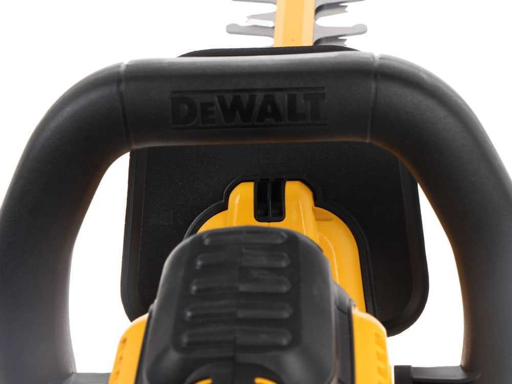 taille-haies-lectrique-batterie-dewalt-dcmht563n-xj-batterie-et-chargeur-non-inclus-taille-haie-batterie-dewalt-dcmht563n-xj-batterie-et-chargeur-non-inclus--28917_1_1620395309_IMG_6095452dd622c