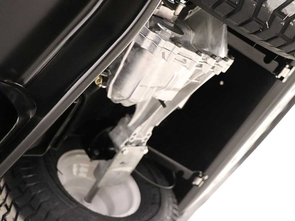 troy-bilt-bronco-92t-r-tracteur-tondeuse-bote-hydrostatique-bac-de-ramassage-la-bote-de-vitesses--40335_7_1678178436_IMG_6406f88430e95