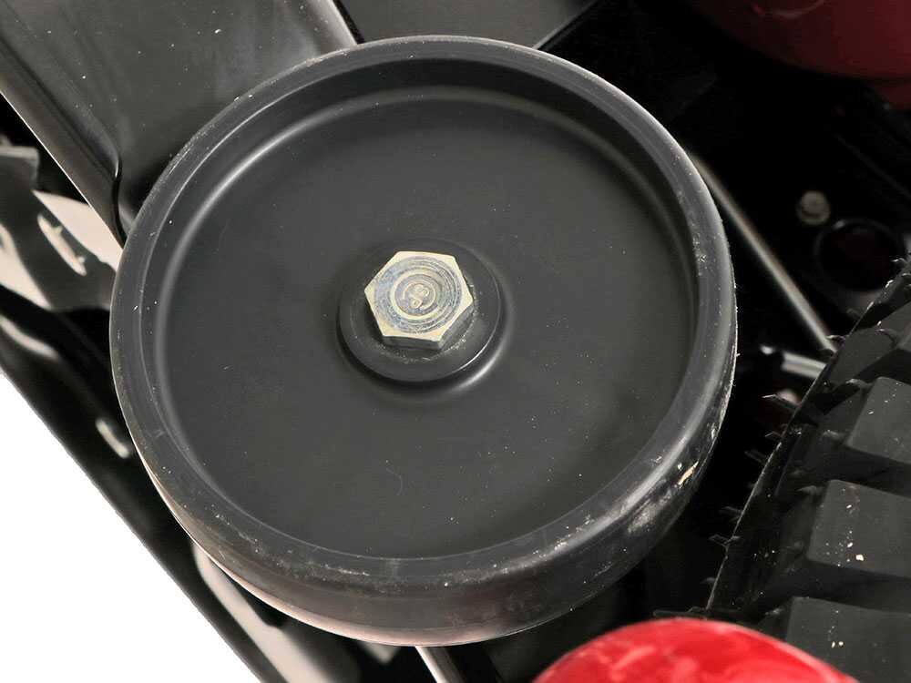 troy-bilt-bronco-92t-r-tracteur-tondeuse-bote-hydrostatique-bac-de-ramassage-le-systme-de-coupe--40335_2_1678110148_IMG_6405edc42be18